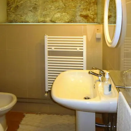 Stone House By Caima River With Pool Vakantiehuis Vale de Cambra