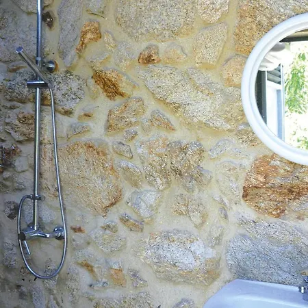 Vakantiehuis Stone House By Caima River With Pool Vale de Cambra